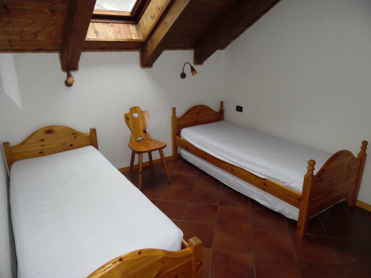 Residence Carola Mezzana  Bagian luar foto